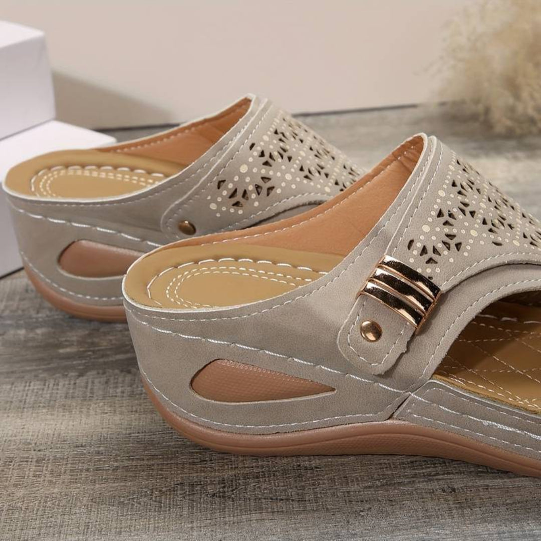 Isaline | Stitched Sandals